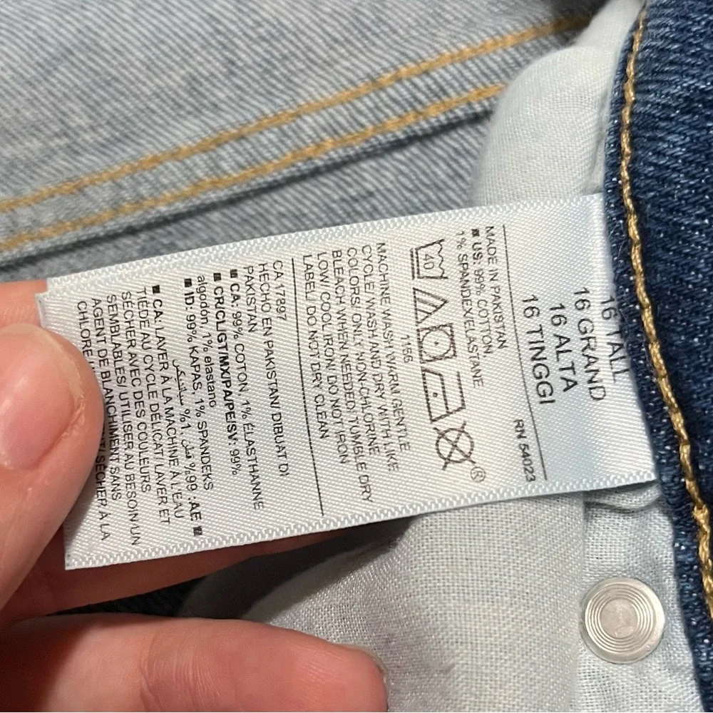Old Navy Extra High Rise Sky-Hi Straight Secret Smooth Pockets Jeans